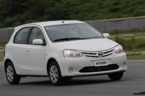 toyota_etios_04 (620x413)