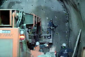 ESTADO CONCLUI PRIMEIRA FASE DO TÚNEL DA LINHA 4 QUE LIGA BARRA A SÃO CONRADO